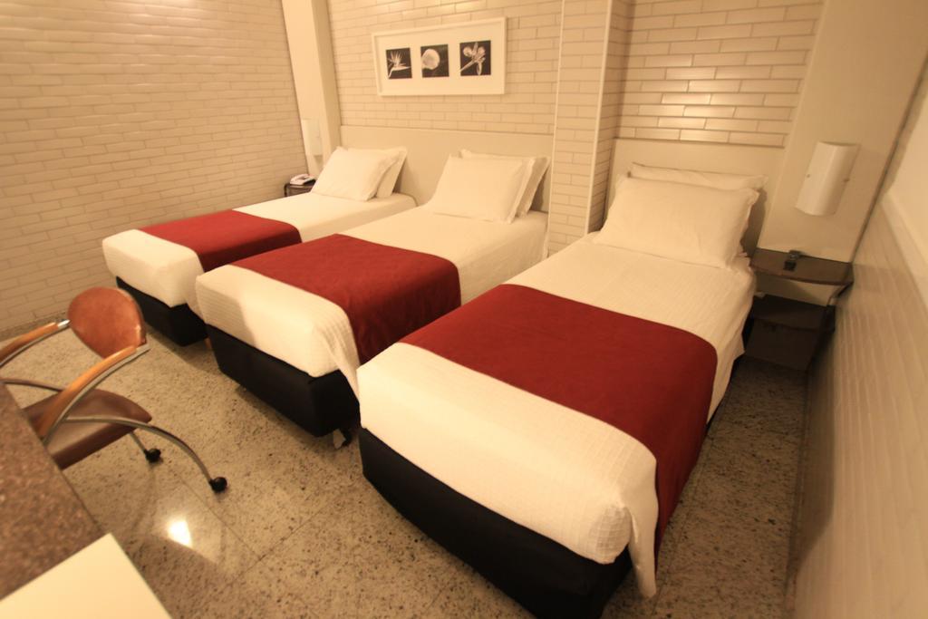 Hotel Confiance Batel Curitiba Oda fotoğraf